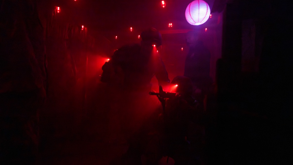 U.S. Marines participate in Combat Lifesaver Course culminating event