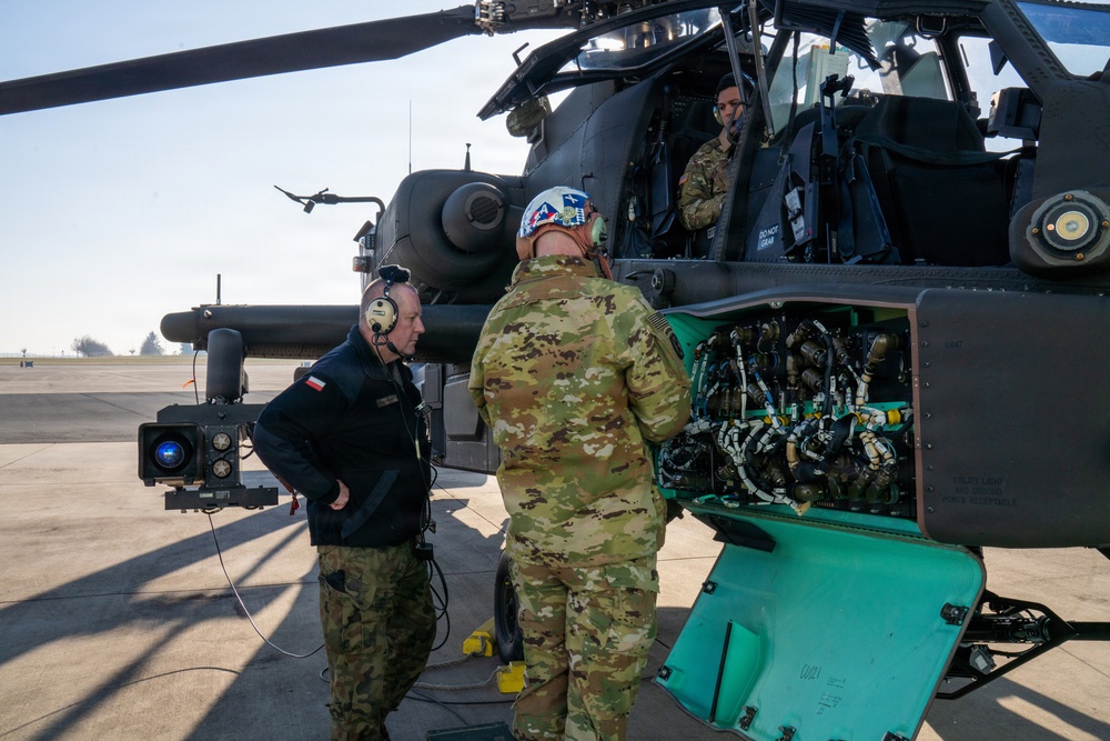 Strengthening NATO Ties: Polish Major General. Maciej Jabłoński Visits 12th CAB at Katterbach