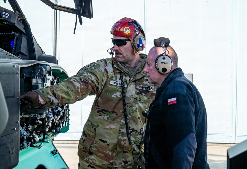 Strengthening NATO Ties: Polish Major General. Maciej Jabłoński Visits 12th CAB at Katterbach