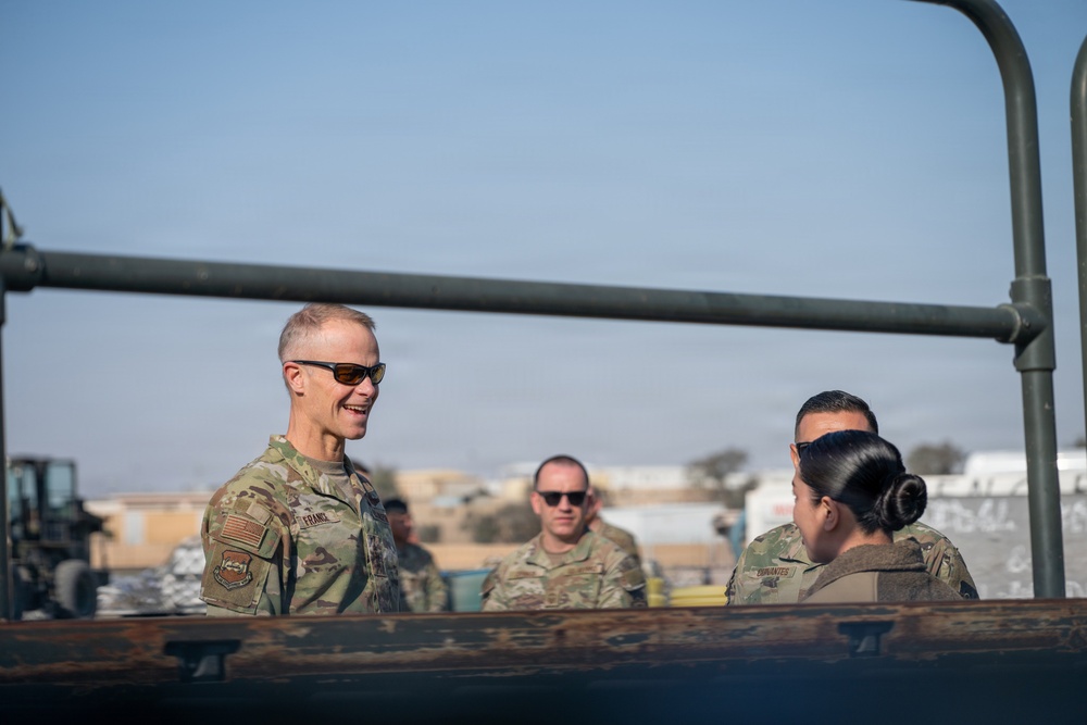 AFCENT Leadership visits 386th AEW