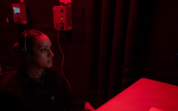 USS Carl Vinson (CVN 70) Daily Operations