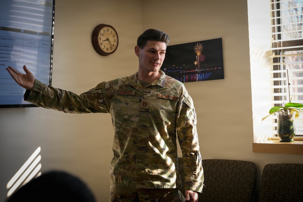 Capt. Eric Clingenpeel named Contracting CGO Of the Year