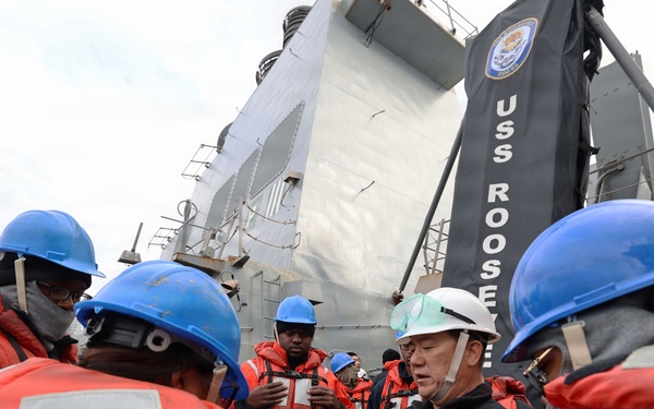 USS Roosevelt (DDG 80) Conducts Boat Operations in the Mediterranean Sea