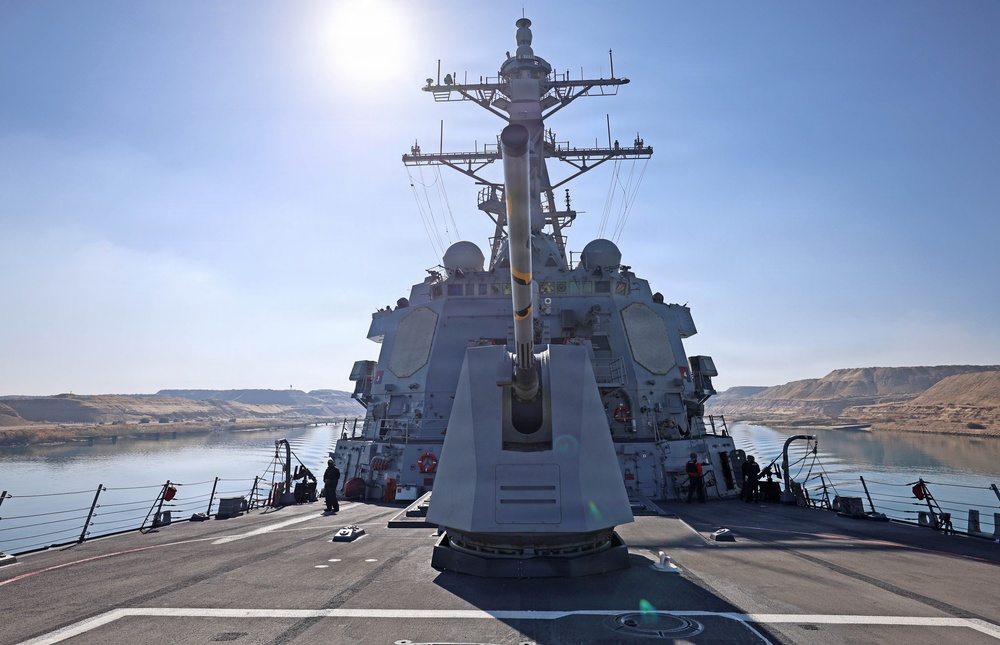 USS Roosevelt (DDG 80) Conducts Suez Canal Transit