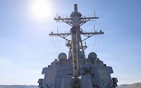USS Roosevelt (DDG 80) Conducts Suez Canal Transit