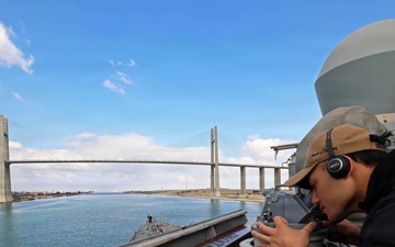 USS Roosevelt (DDG 80) Conducts Suez Canal Transit