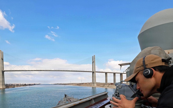 USS Roosevelt (DDG 80) Conducts Suez Canal Transit