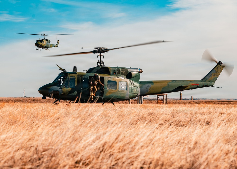 37th and 40th Helicopter Squadrons Conduct Flight Operations