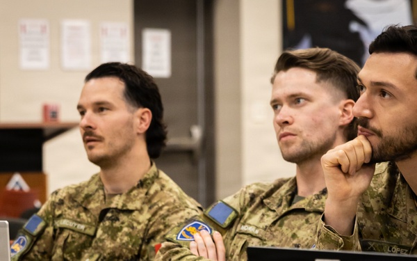 1st LAR, Royal Canadian armed forces conduct SME Exchange