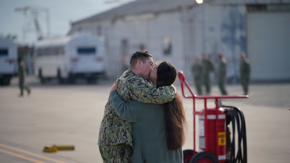NMCB 4 Seabees Advance Party Comes Home