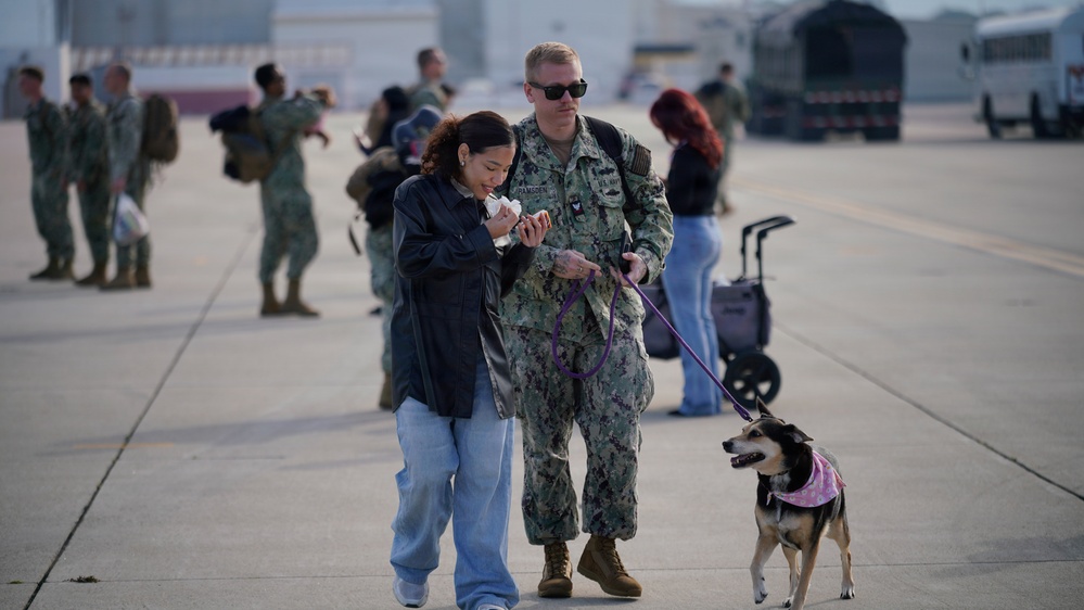 NMCB 4 Seabees Advance Party Comes Home