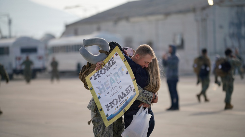 NMCB 4 Seabees Advance Party Comes Home