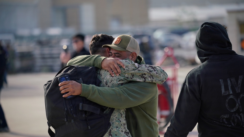 NMCB 4 Seabees Advance Party Comes Home