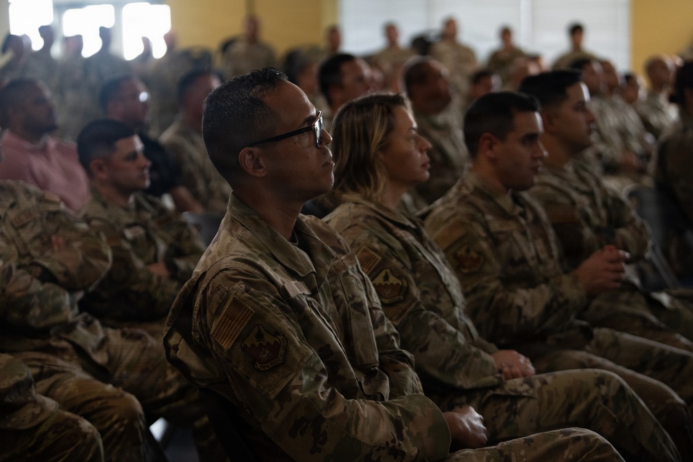 CMSgt Moore ANG Command Chief visits 156th Wing