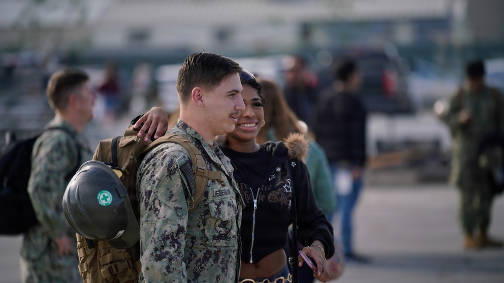 NMCB 4 Seabees Advance Party Comes Home