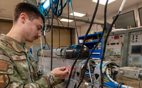 Electronic Warfare Airmen sustain mission readiness at McEntire