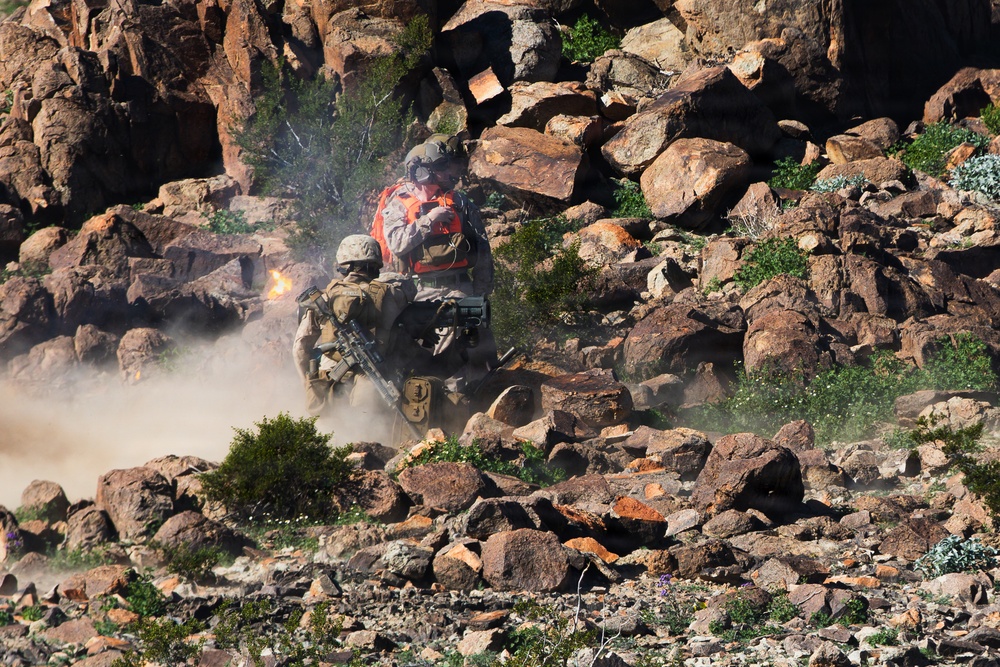 3rd Bn, 7th Marines execute live-fire attack at Range 410A during SLTE
