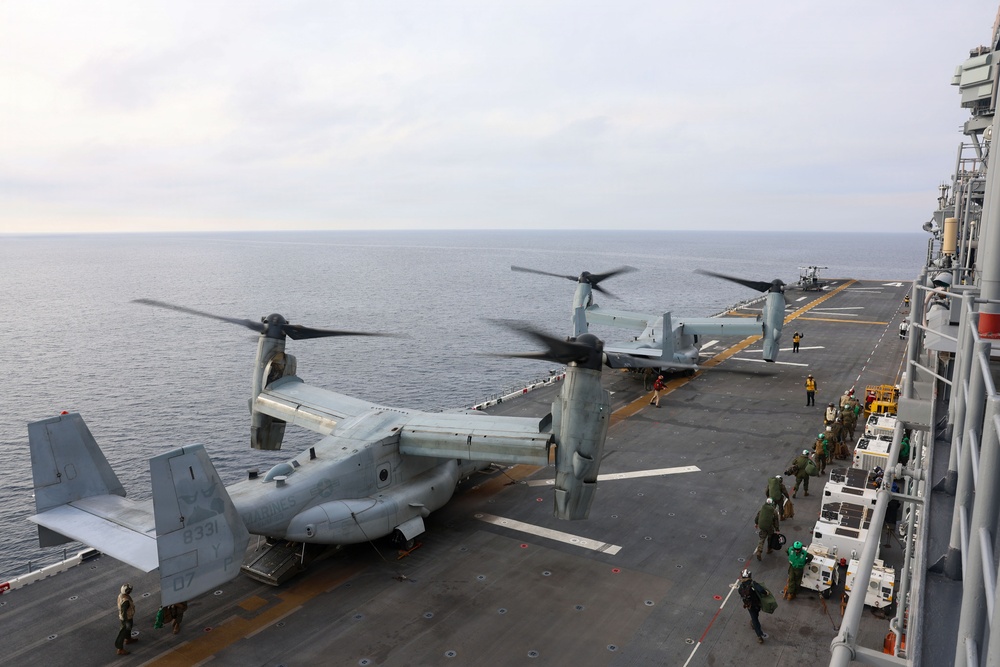 Boxer Conducts Flight Operations