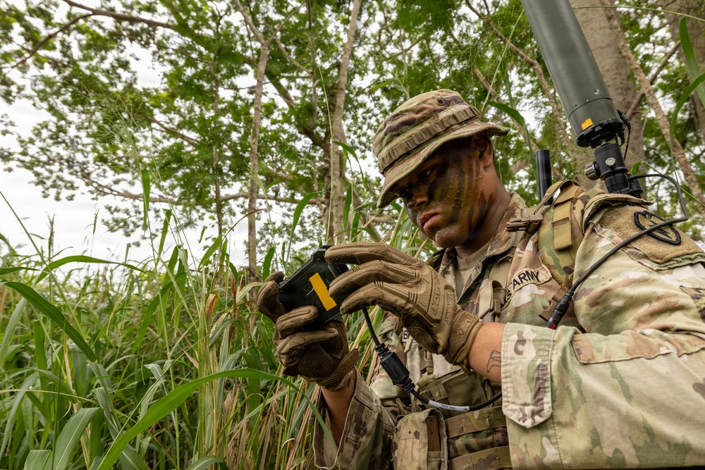 Lightning Surge: 25th ID Evaluates Next Generation Command and Control