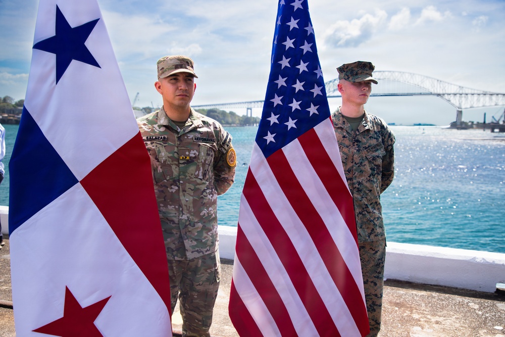 Office of the Secretary of War visits Panamá