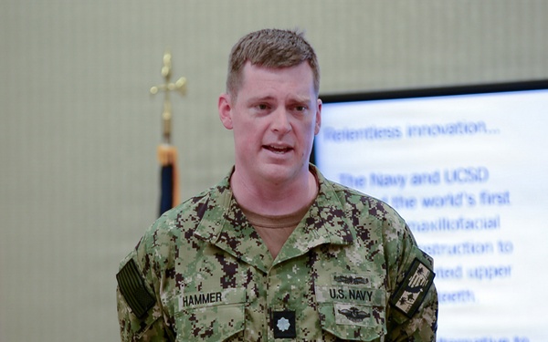 VA, DHA representatives visit NMCSD