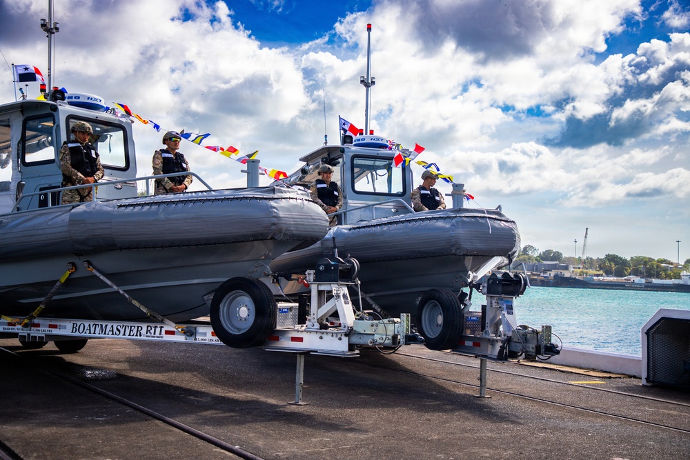 Office of the Secretary of War visits Panamá