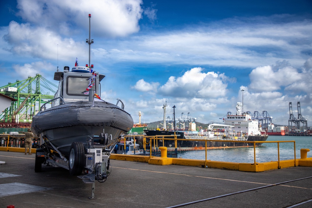 Office of the Secretary of War visits Panamá