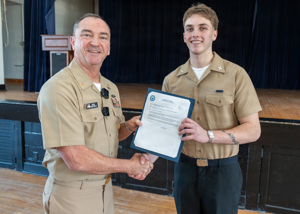 MCPON Visits Sailors on Fort George G. Meade