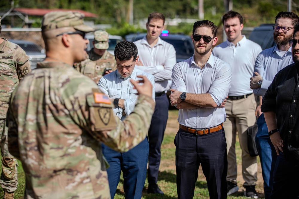Office of the Secretary of War visits Panamá