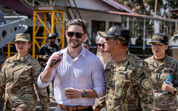 Office of the Secretary of War visits Panamá