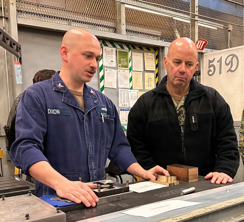 VCNO Visits NAS Whidbey Island