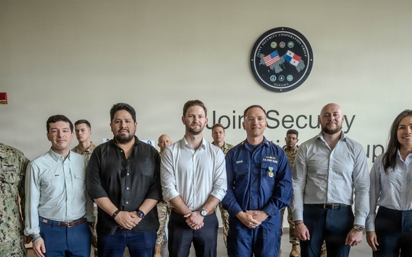 Office of the Secretary of War visits Panamá