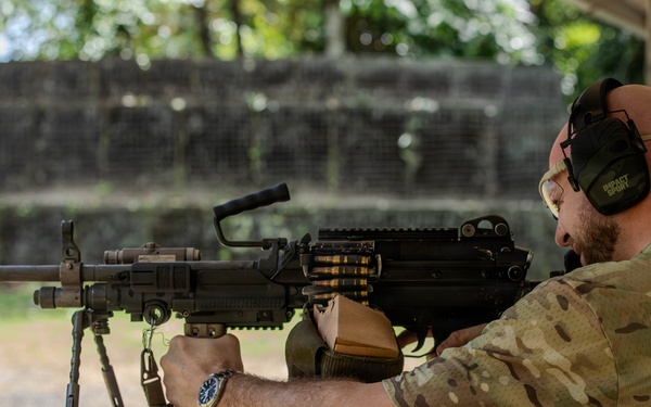 Office of the Secretary of War visits Panamá