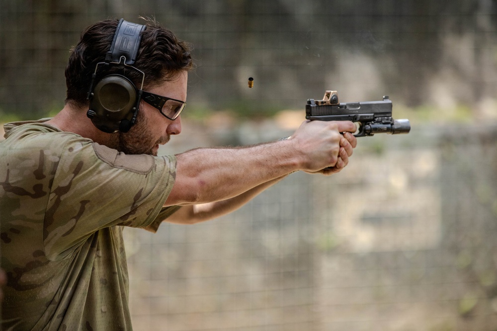 Office of the Secretary of War visits Panamá