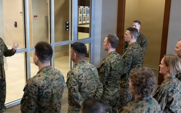 Marine Forces Reserve Chaplain receives Distinguished Service Award