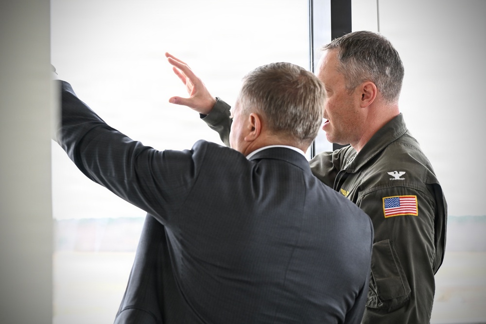 The Assistant Secretary of the Navy, EI&amp;E visits NAS Oceana