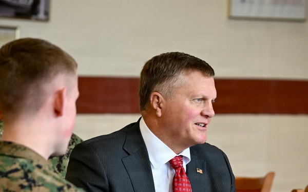 The Assistant Secretary of the Navy, EI&amp;E visits NAS Oceana