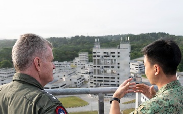 USINDOPACOM commander reinforces U.S.- Singapore defense partnership during Singapore visit