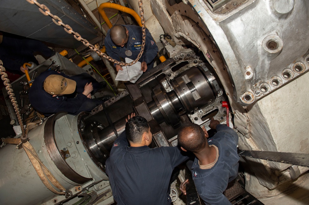Maintenance conducted in USS Blue Ridge's engine room