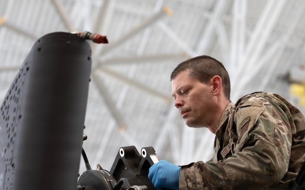 176th AMXS maintainers prep the AKANG’s newest HH-60W Jolly Green II