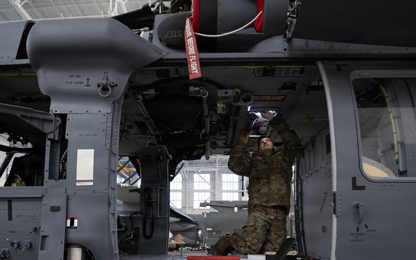 176th AMXS maintainers prep the AKANG’s newest HH-60W Jolly Green II