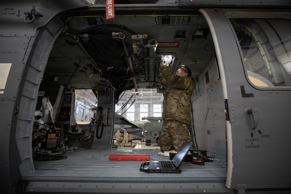 176th AMXS maintainers prep the AKANG’s newest HH-60W Jolly Green II