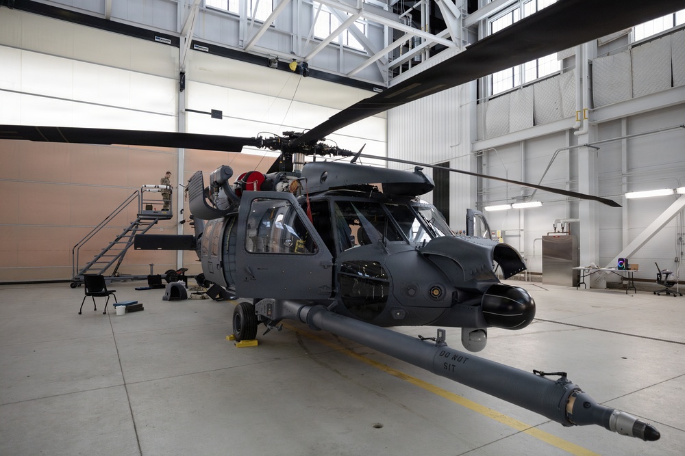 176th AMXS maintainers prep the AKANG’s newest HH-60W Jolly Green II