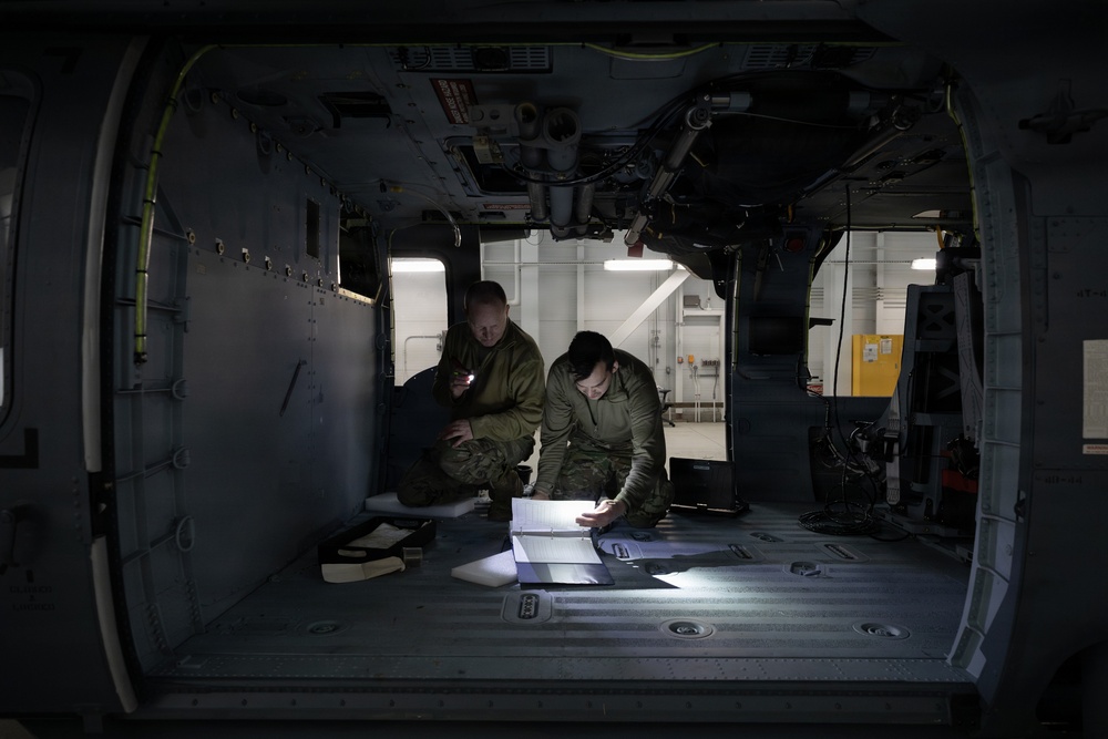 176th AMXS maintainers prep the AKANG’s newest HH-60W Jolly Green II