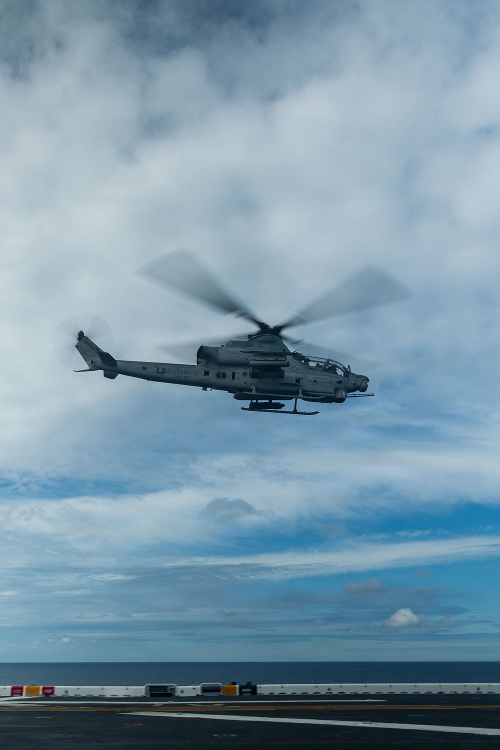 11th MEU Marines, Sailors Conduct Flight Deck Operations Aboard USS Boxer