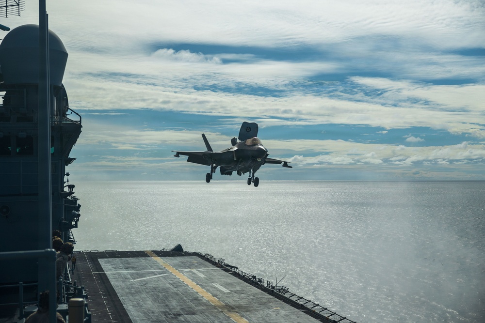 11th MEU Marines, Sailors Conduct Flight Deck Operations Aboard USS Boxer