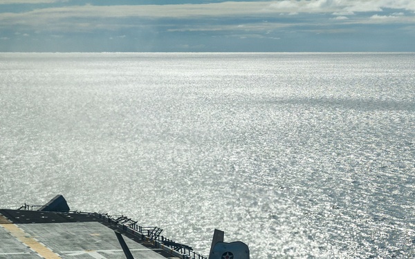11th MEU Marines, Sailors Conduct Flight Deck Operations Aboard USS Boxer