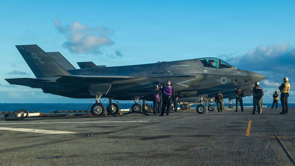 11th MEU Marines, Sailors Conduct Flight Deck Operations Aboard USS Boxer