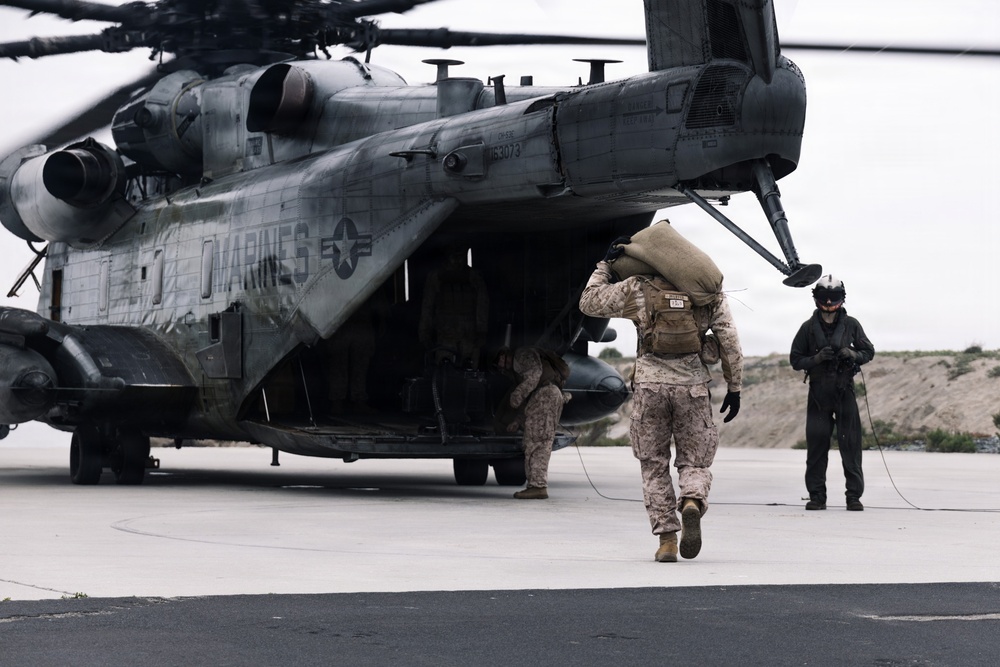 11th MEU Marines, Sailors conduct foreign humanitarian assistance training