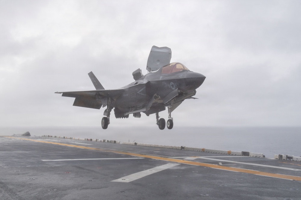 Boxer Conducts Flight Operations